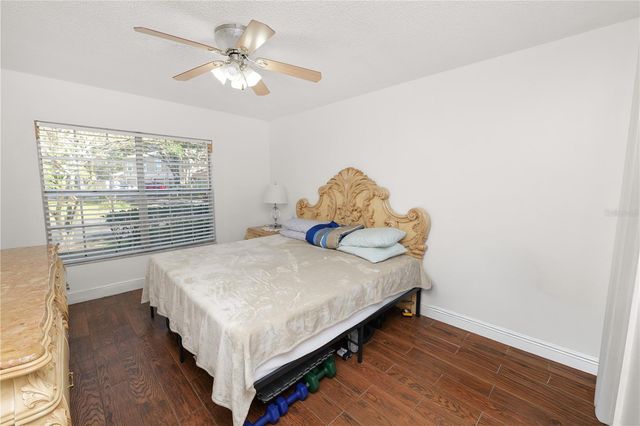 11902 LAKEMIST CIRCLE 11902, Temple Terrace, FL 33617