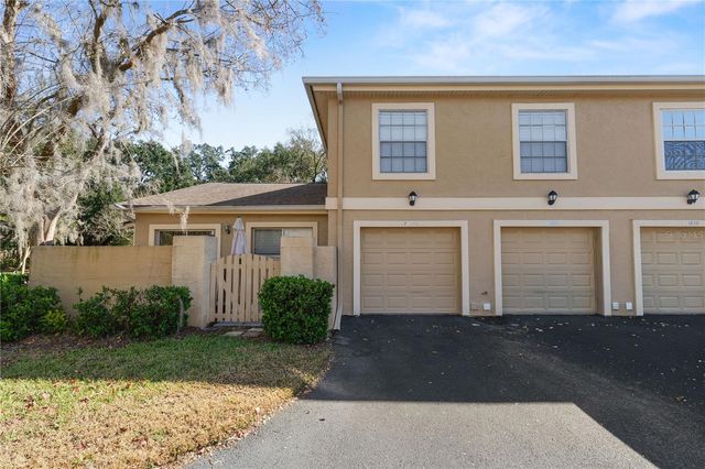 11902 LAKEMIST CIRCLE 11902, Temple Terrace, FL 33617