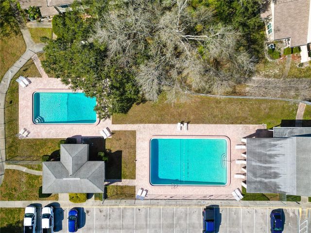 11902 LAKEMIST CIRCLE 11902, Temple Terrace, FL 33617