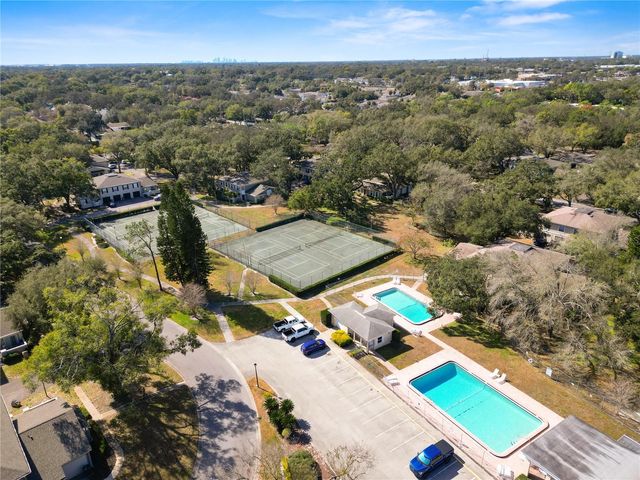 11902 LAKEMIST CIRCLE 11902, Temple Terrace, FL 33617