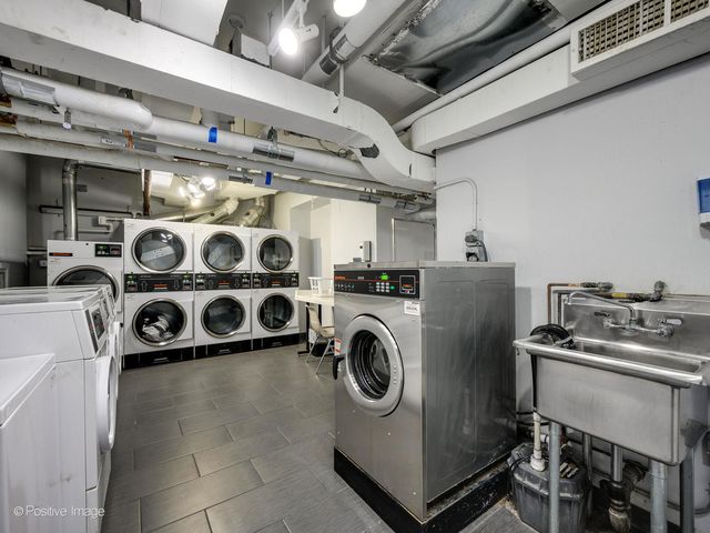 1550 N Lake Shore Drive 7E, Chicago, IL 60610