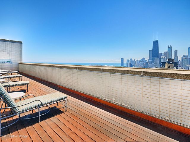 1550 N Lake Shore Drive 7E, Chicago, IL 60610