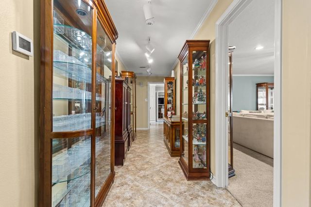 106 Cheyenne Street, Gilmer, TX 75644