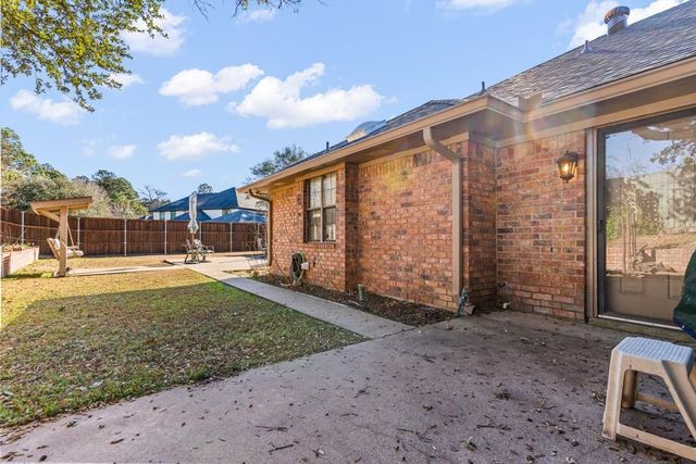 106 Cheyenne Street, Gilmer, TX 75644