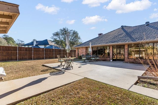 106 Cheyenne Street, Gilmer, TX 75644