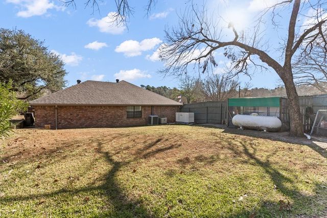 106 Cheyenne Street, Gilmer, TX 75644
