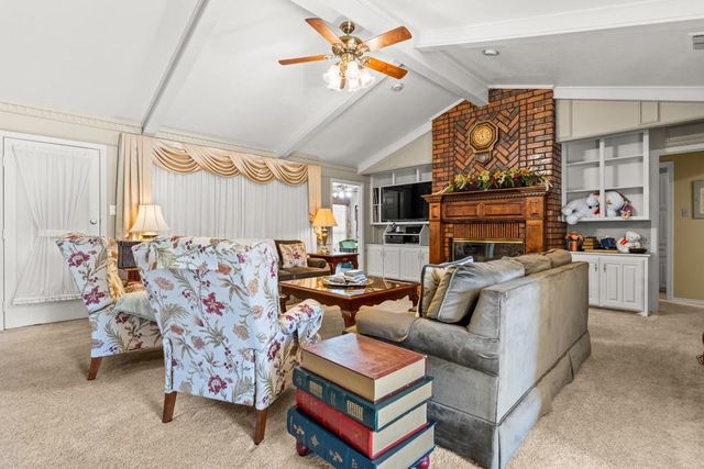 106 Cheyenne Street, Gilmer, TX 75644