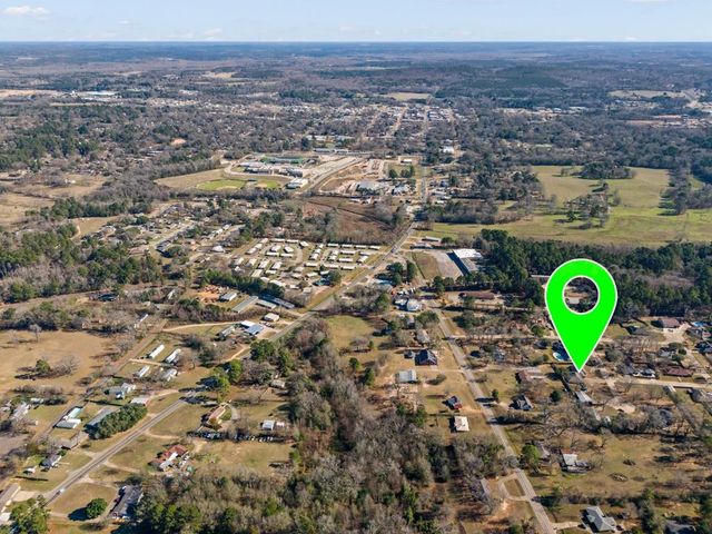 106 Cheyenne Street, Gilmer, TX 75644