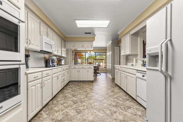 106 Cheyenne Street, Gilmer, TX 75644