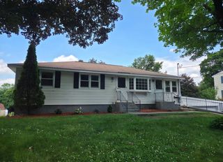 21 Washington St, Shrewsbury, MA 01545