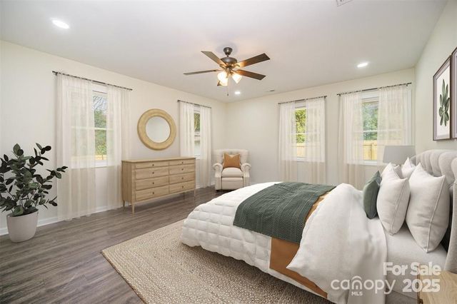 8624 Sharonbrook Drive, Charlotte, NC 28210