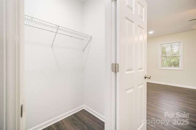 8624 Sharonbrook Drive, Charlotte, NC 28210