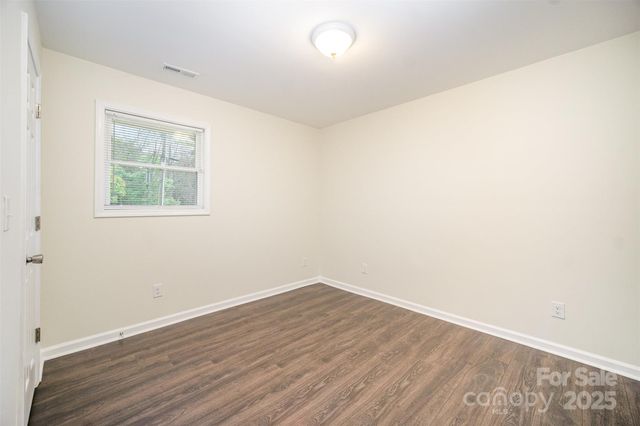 8624 Sharonbrook Drive, Charlotte, NC 28210