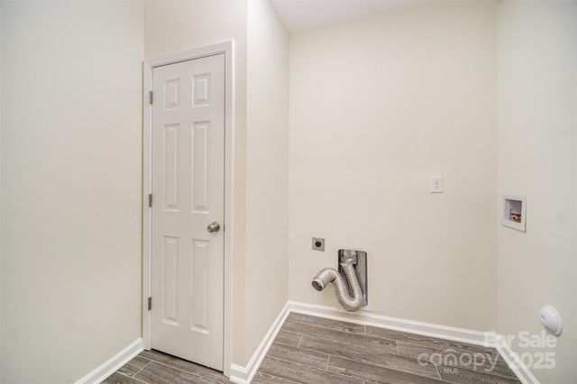 8624 Sharonbrook Drive, Charlotte, NC 28210