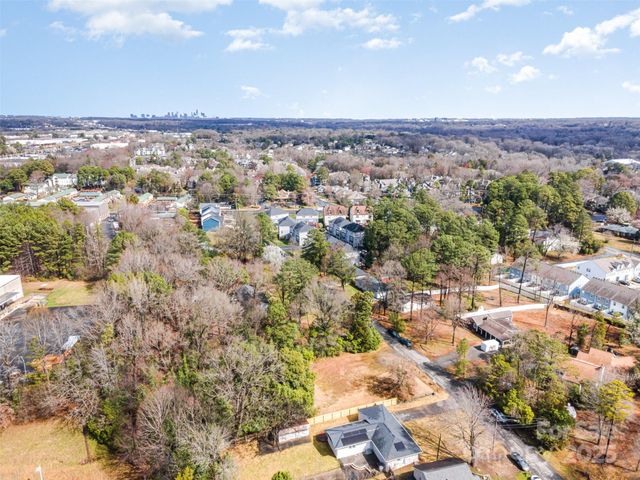 8624 Sharonbrook Drive, Charlotte, NC 28210
