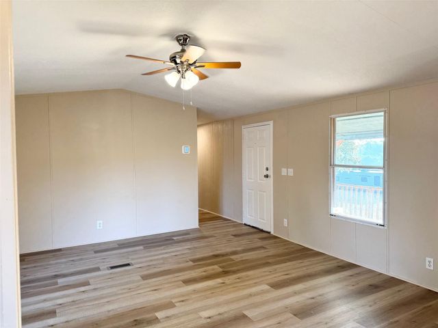 427 Old Latexo Road, Crockett, TX 75835