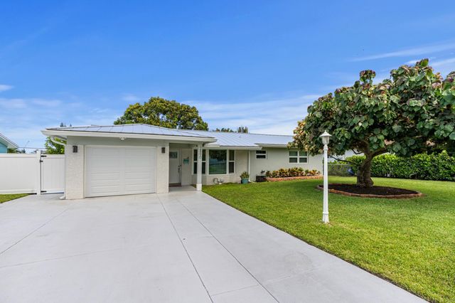2890 SE 1st Court, Boynton Beach, FL 33435