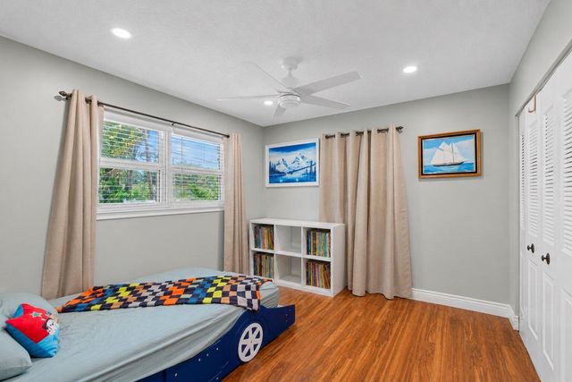 2890 SE 1st Court, Boynton Beach, FL 33435