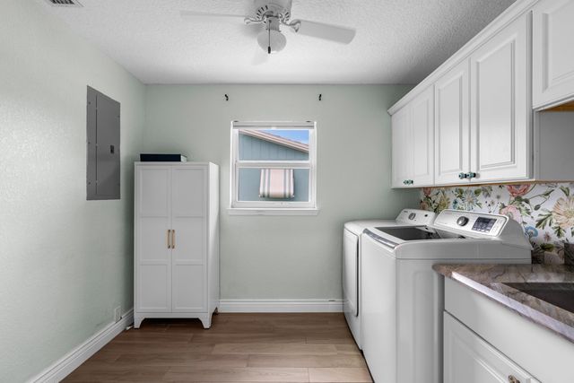 2890 SE 1st Court, Boynton Beach, FL 33435
