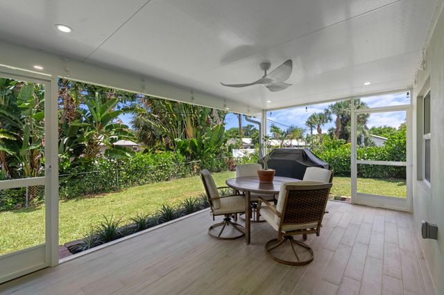 2890 SE 1st Court, Boynton Beach, FL 33435