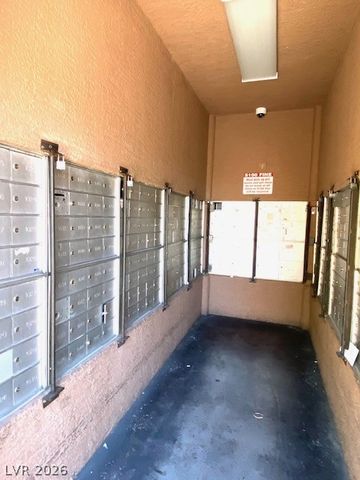 8101 West Flamingo Road 1002, Las Vegas, NV 89147