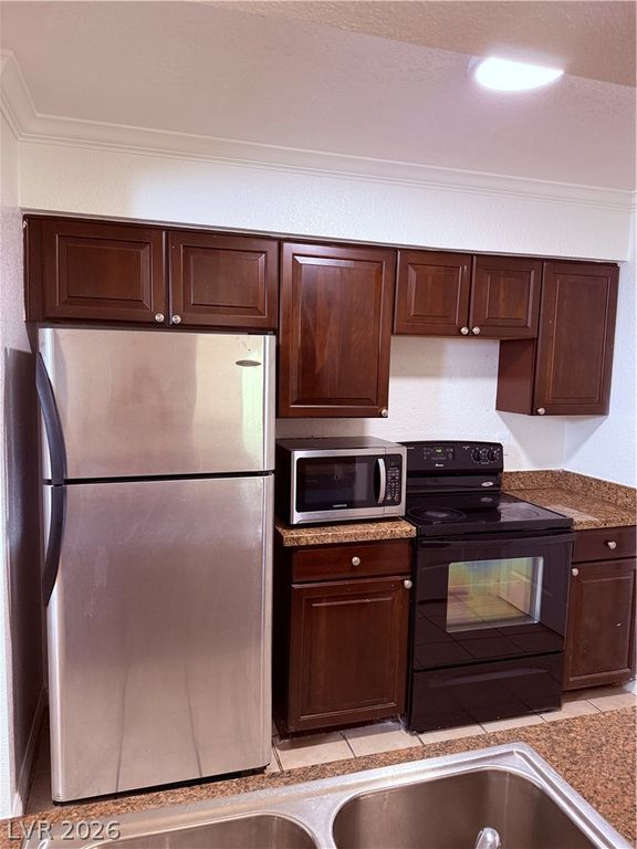 8101 West Flamingo Road 1002, Las Vegas, NV 89147