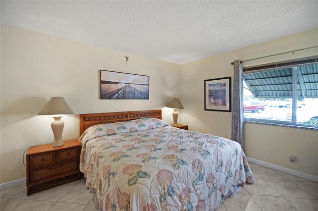 444 Pine Glen Lane D-1, Greenacres, FL 33463