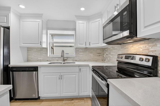 60 Brittany B, Delray Beach, FL 33446