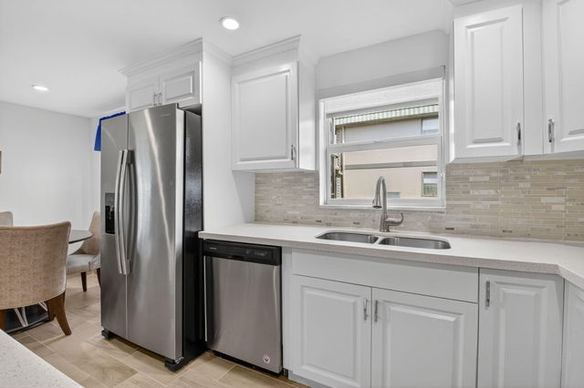 60 Brittany B, Delray Beach, FL 33446