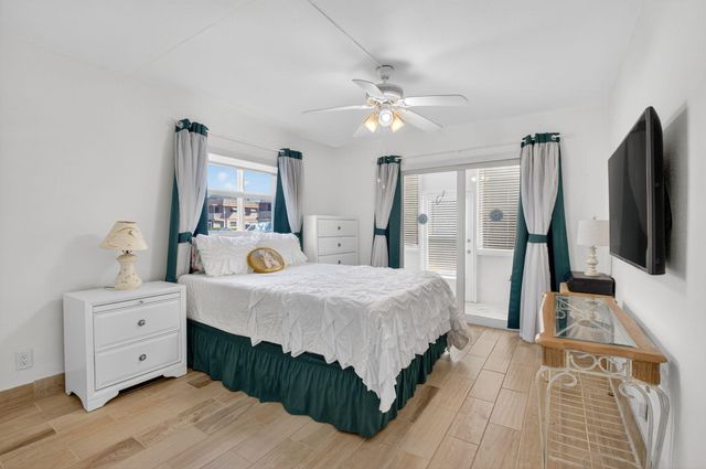 60 Brittany B, Delray Beach, FL 33446