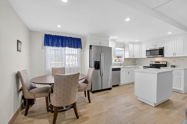 60 Brittany B, Delray Beach, FL 33446