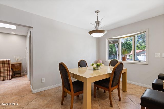 18200 Vintage Street, Northridge, CA 91325