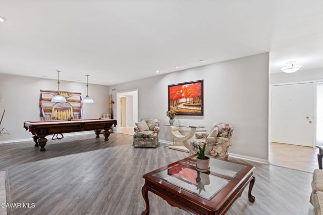 18200 Vintage Street, Northridge, CA 91325
