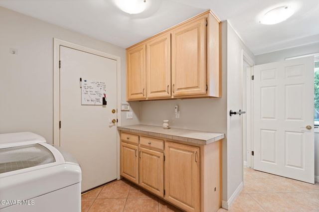 18200 Vintage Street, Northridge, CA 91325