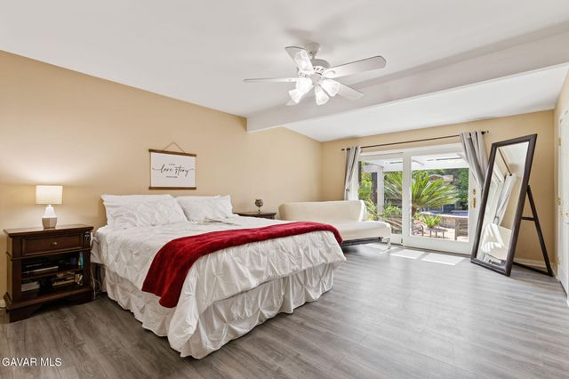 18200 Vintage Street, Northridge, CA 91325