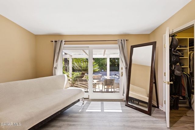18200 Vintage Street, Northridge, CA 91325