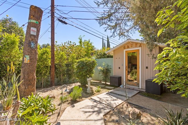 18200 Vintage Street, Northridge, CA 91325
