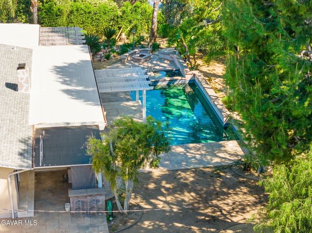 18200 Vintage Street, Northridge, CA 91325