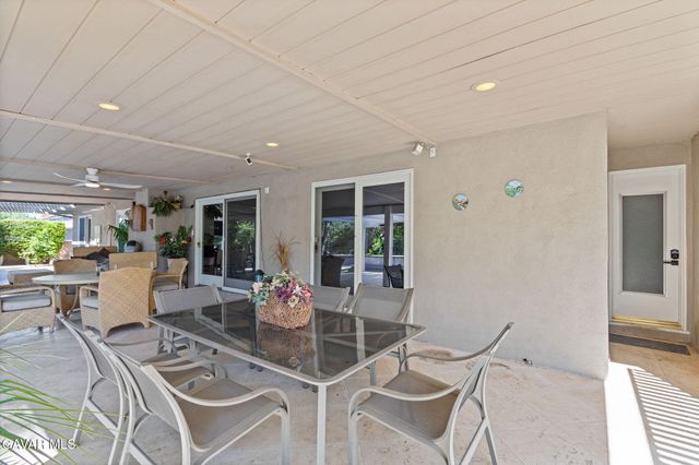 18200 Vintage Street, Northridge, CA 91325