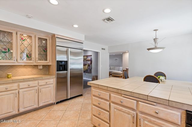 18200 Vintage Street, Northridge, CA 91325