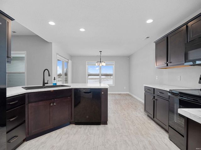 9704 Chadwick Lane, Fort Wayne, IN 46808