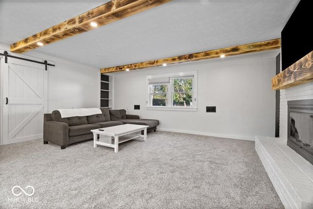 1352 Westwind Drive, Avon, IN 46123