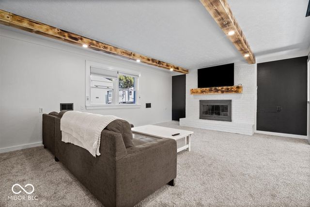 1352 Westwind Drive, Avon, IN 46123