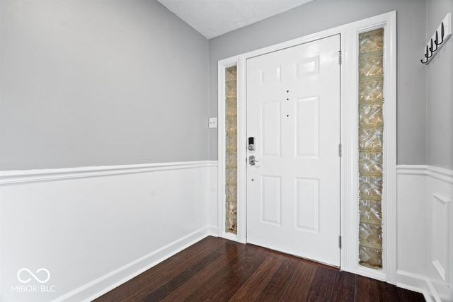 1352 Westwind Drive, Avon, IN 46123