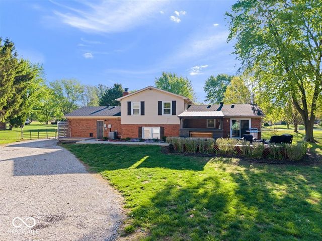 1352 Westwind Drive, Avon, IN 46123