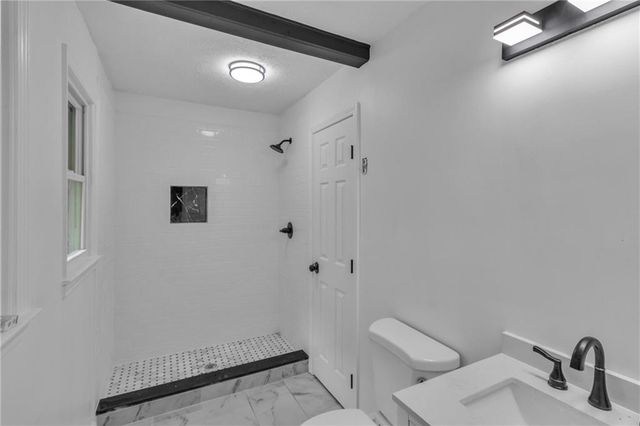 199 Mckaskey Creek SE Road, Cartersville, GA 30121