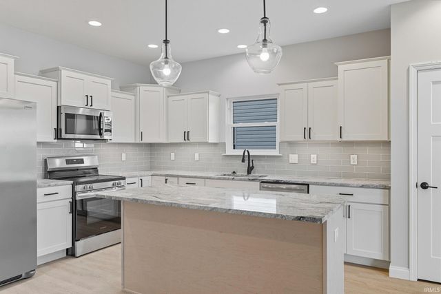 3300 Langford Way, West Lafayette, IN 47906