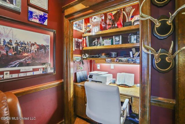 47 Avery Circle, Jackson, MS 39211