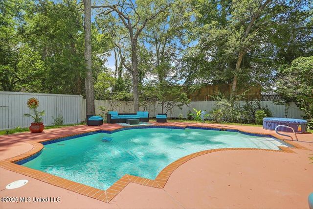 47 Avery Circle, Jackson, MS 39211