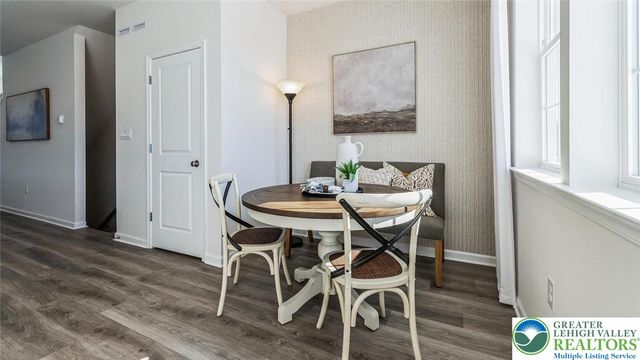 8305 Alexander Court, Upper Macungie Twp, PA 18031